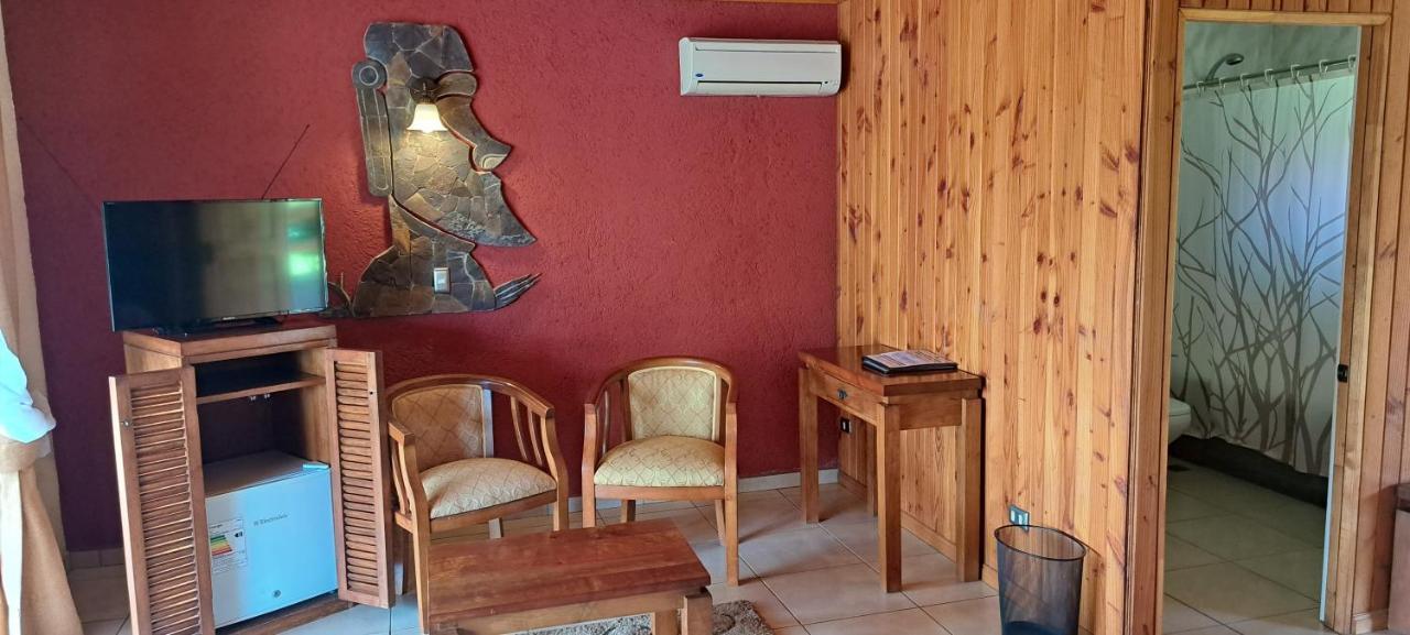 Hotel Puku Vai Hanga Roa Exterior foto
